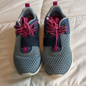Vionic Women’s Coro Blue/Pink Performance Fitness Athletic Shoes size 8.5